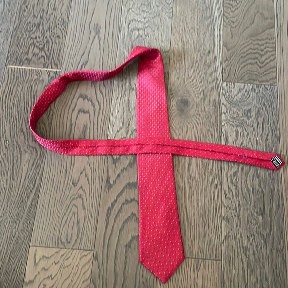 Nautica red tie with blue and white dots - Picture 1 of 5